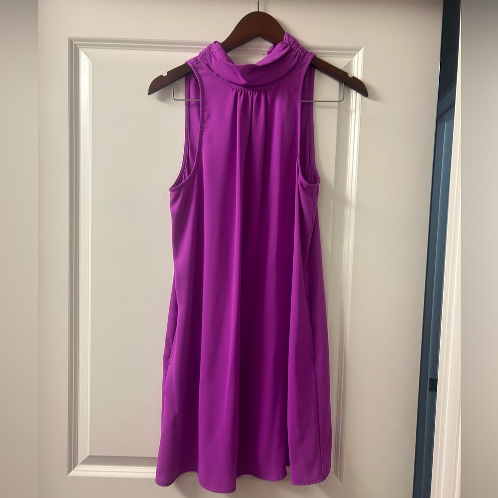 Magenta sleeveless collared dress